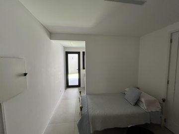 place photo 66