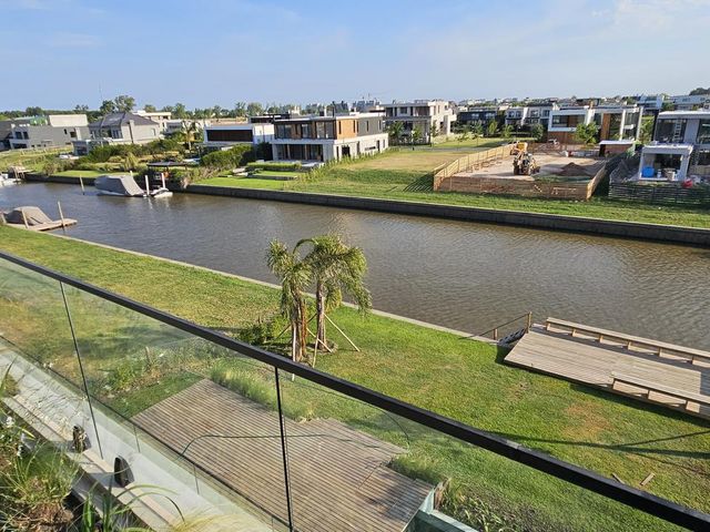 place photo 64