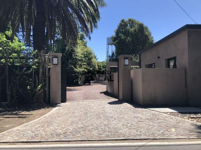 place photo 60