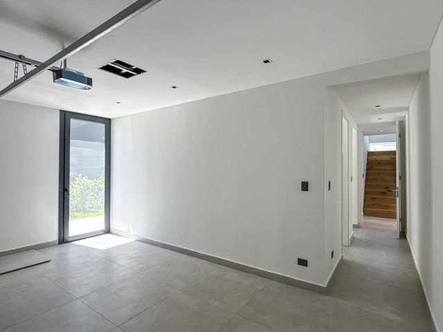 place photo 66
