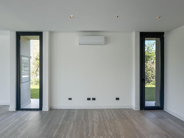 place photo 49