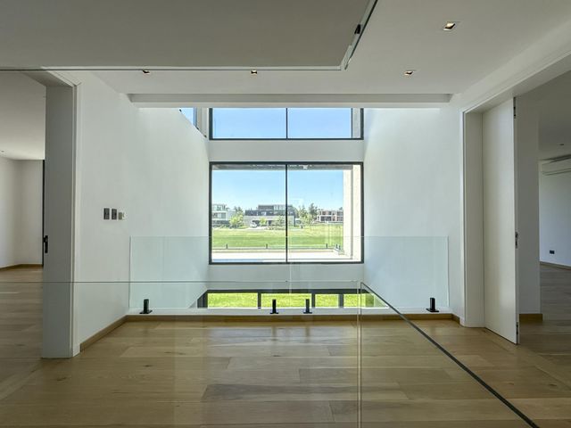 place photo 80