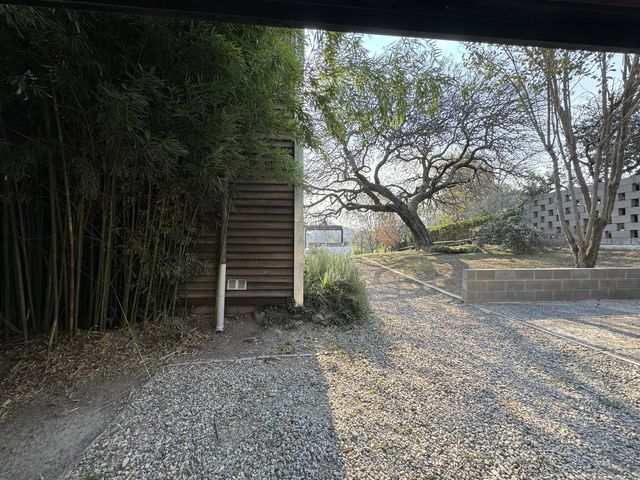 place photo 136