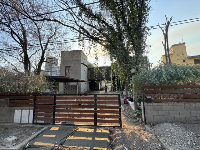 place photo 155
