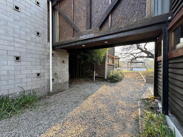 place photo 152