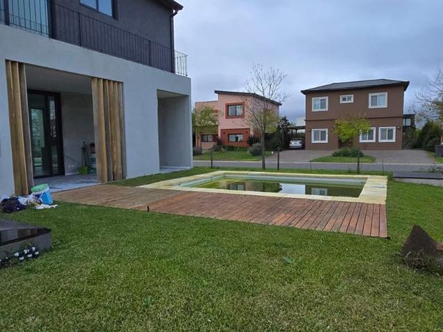 place photo 53