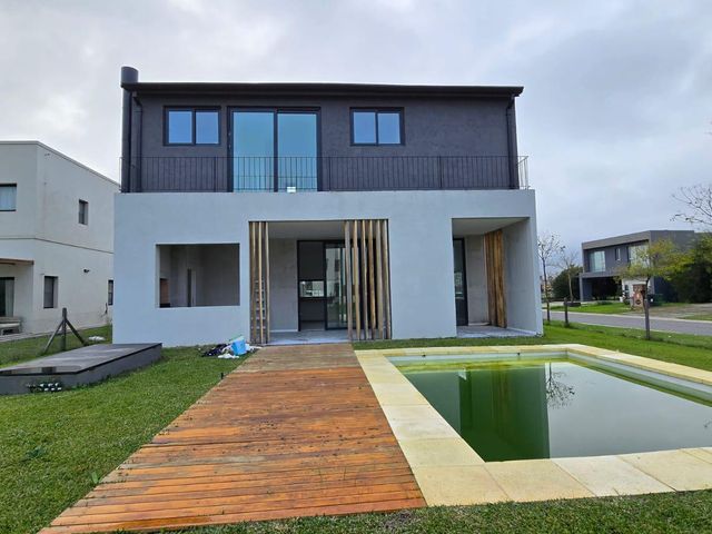 place photo 49