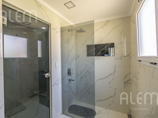 place photo 65