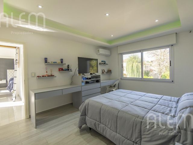 place photo 67