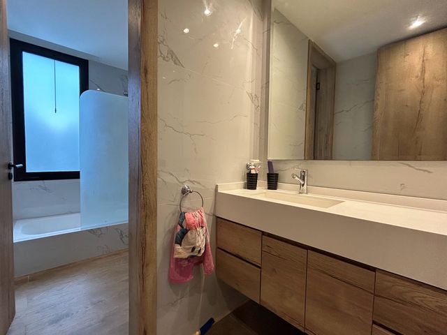 place photo 46