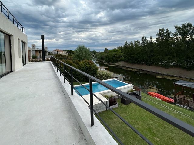 place photo 52