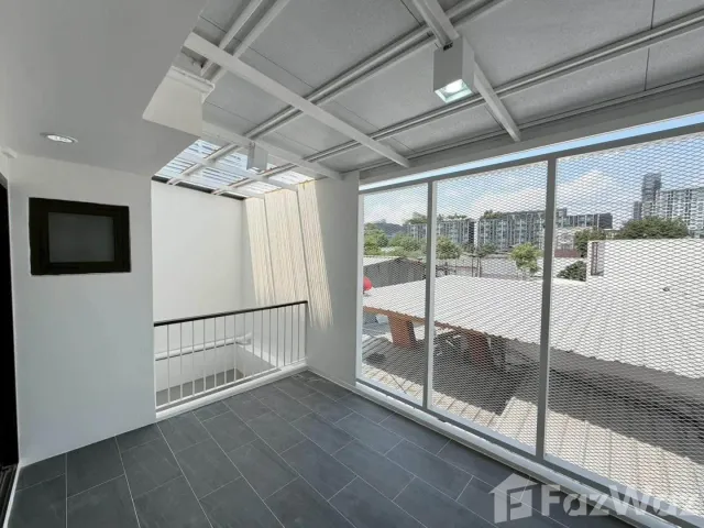 place photo 32