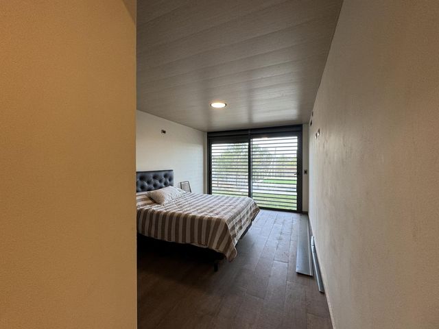 place photo 66