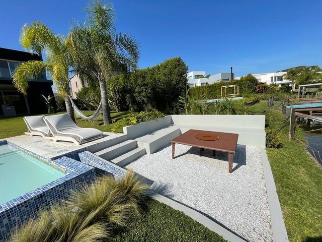 place photo 34