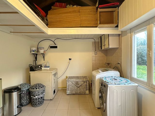 place photo 90