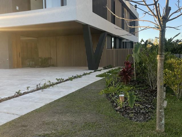 place photo 66