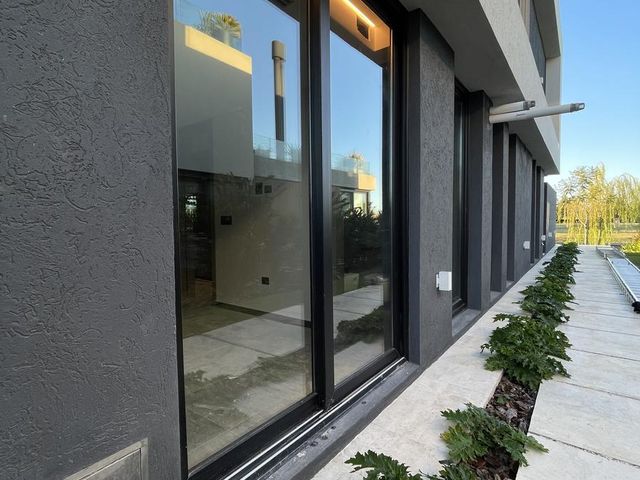 place photo 64