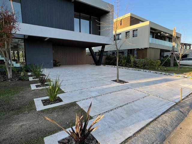 place photo 70