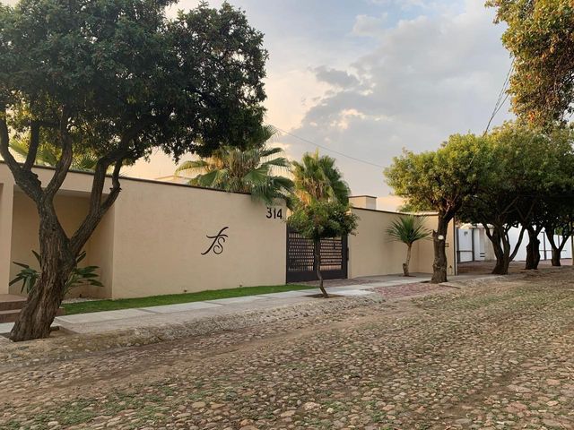 place photo 34