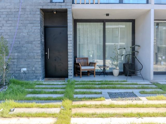 place photo 64