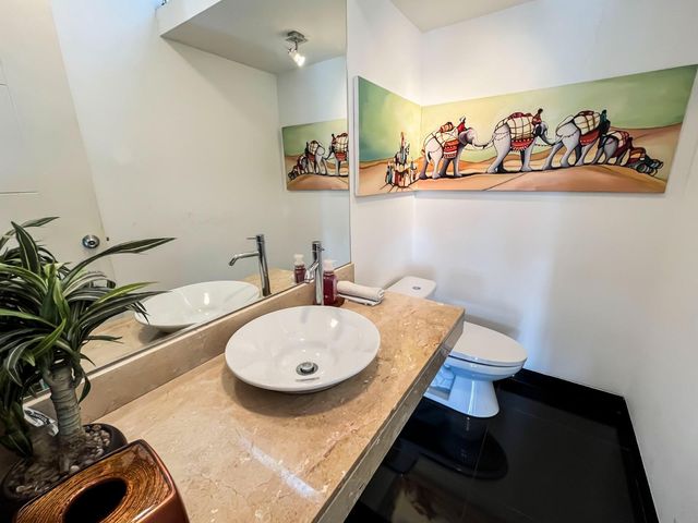 place photo 23
