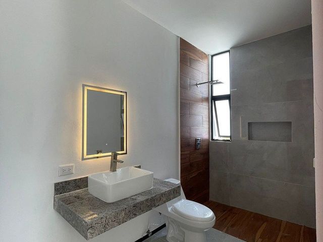 place photo 24