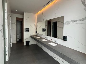 place photo 46