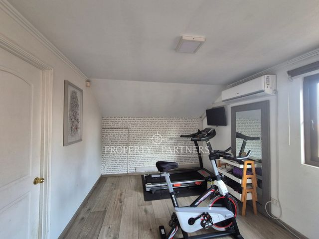 place photo 154