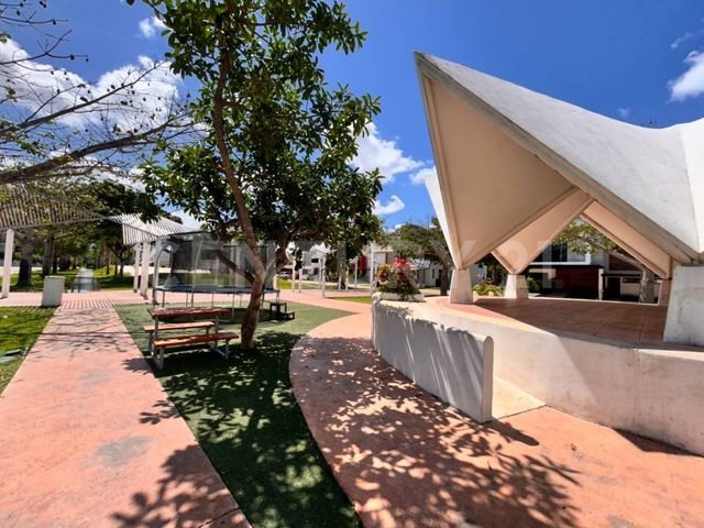 place photo 32