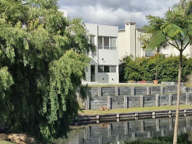 place photo 50