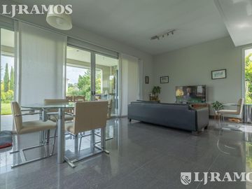 place photo 26