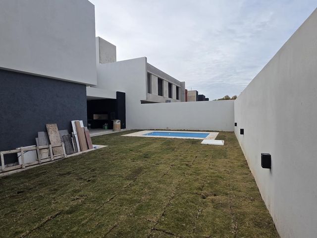 place photo 52