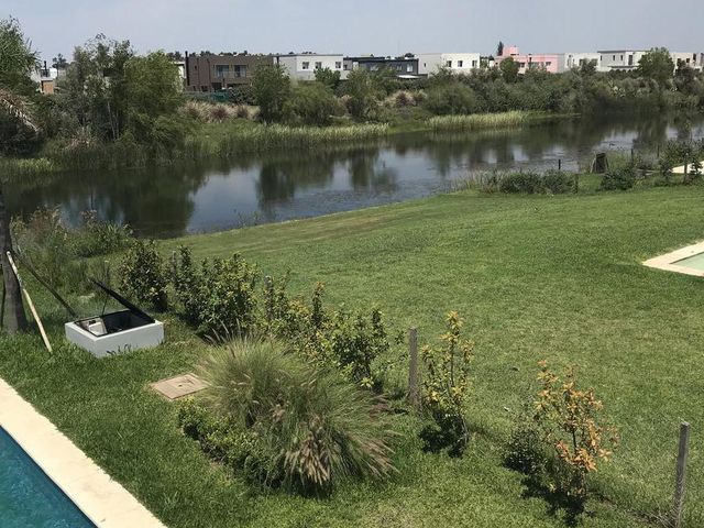 place photo 72