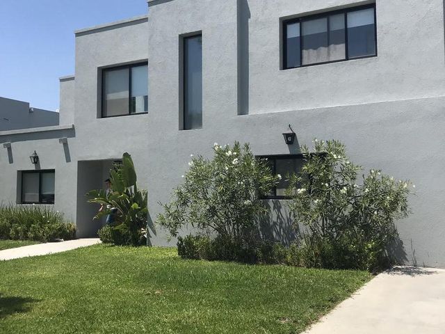 place photo 71