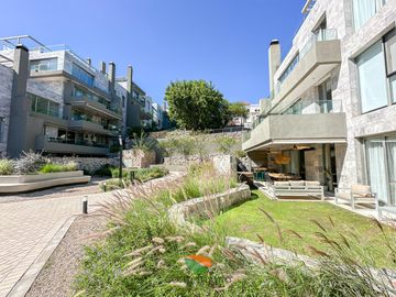place photo 32