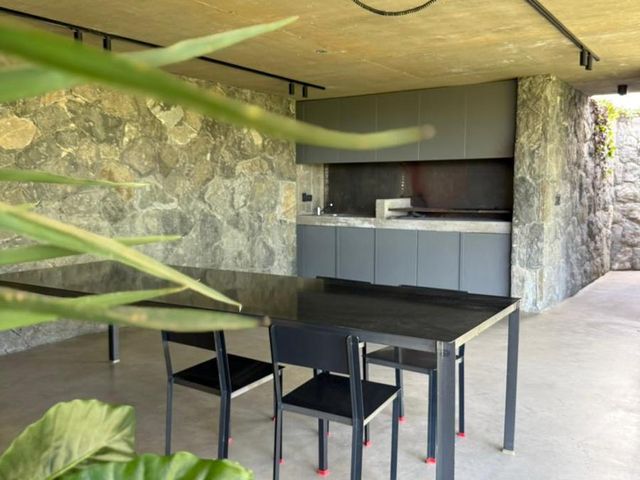 place photo 48
