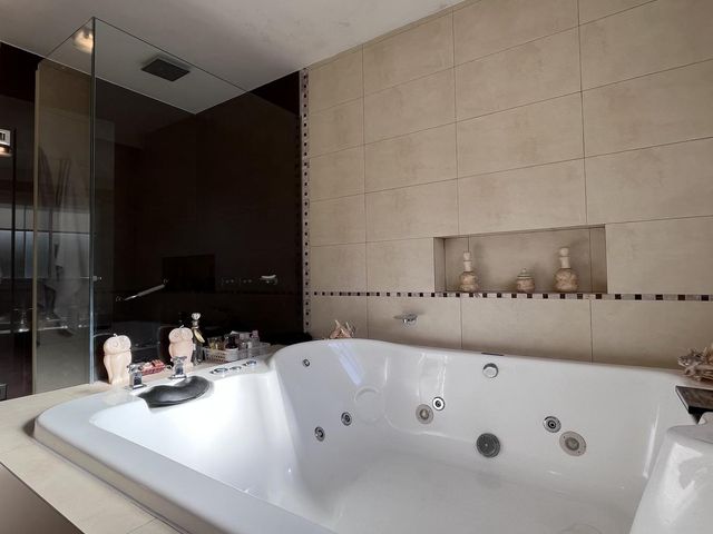 place photo 48