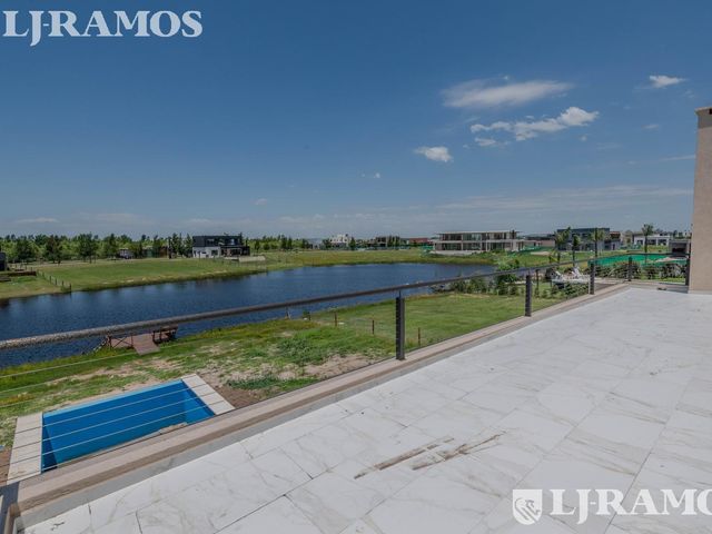 place photo 36