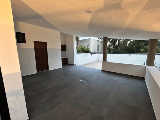 place photo 55