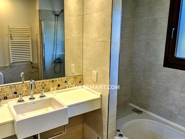 place photo 80