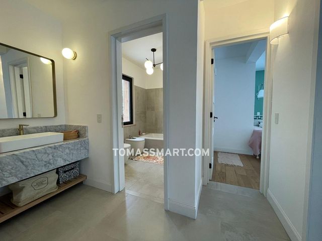 place photo 64