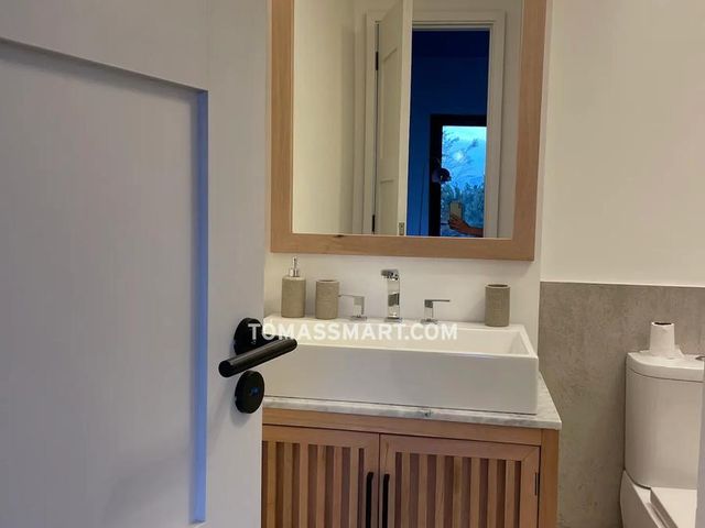 place photo 60