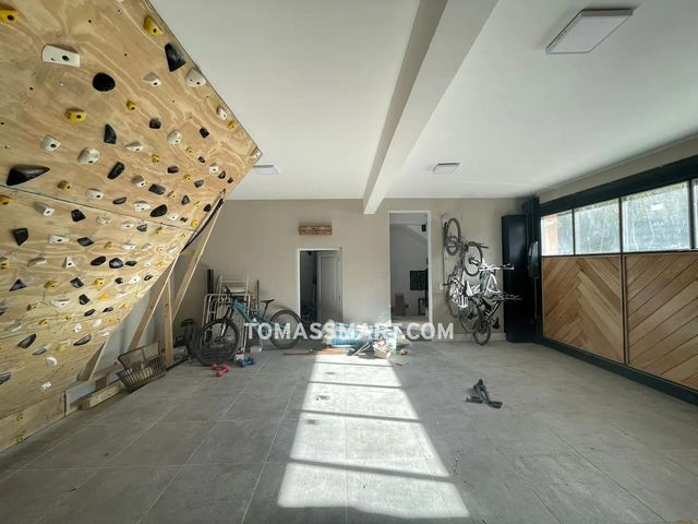 place photo 70