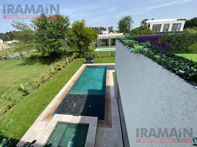 place photo 38