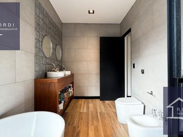 place photo 48