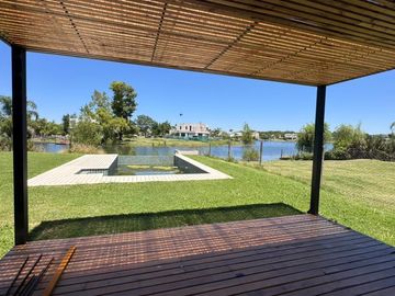 place photo 32