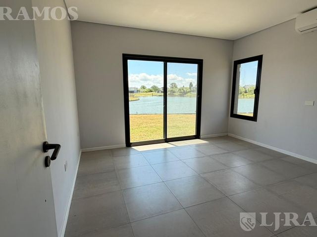 place photo 55