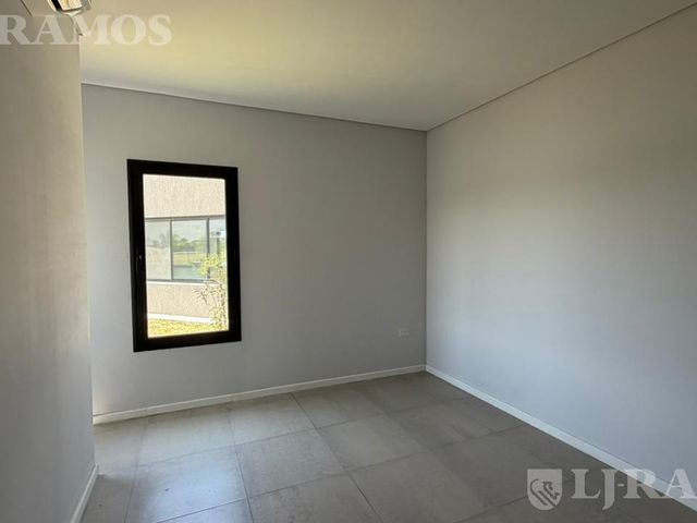 place photo 53