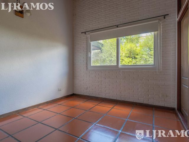 place photo 48