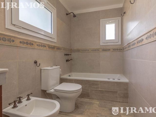 place photo 50